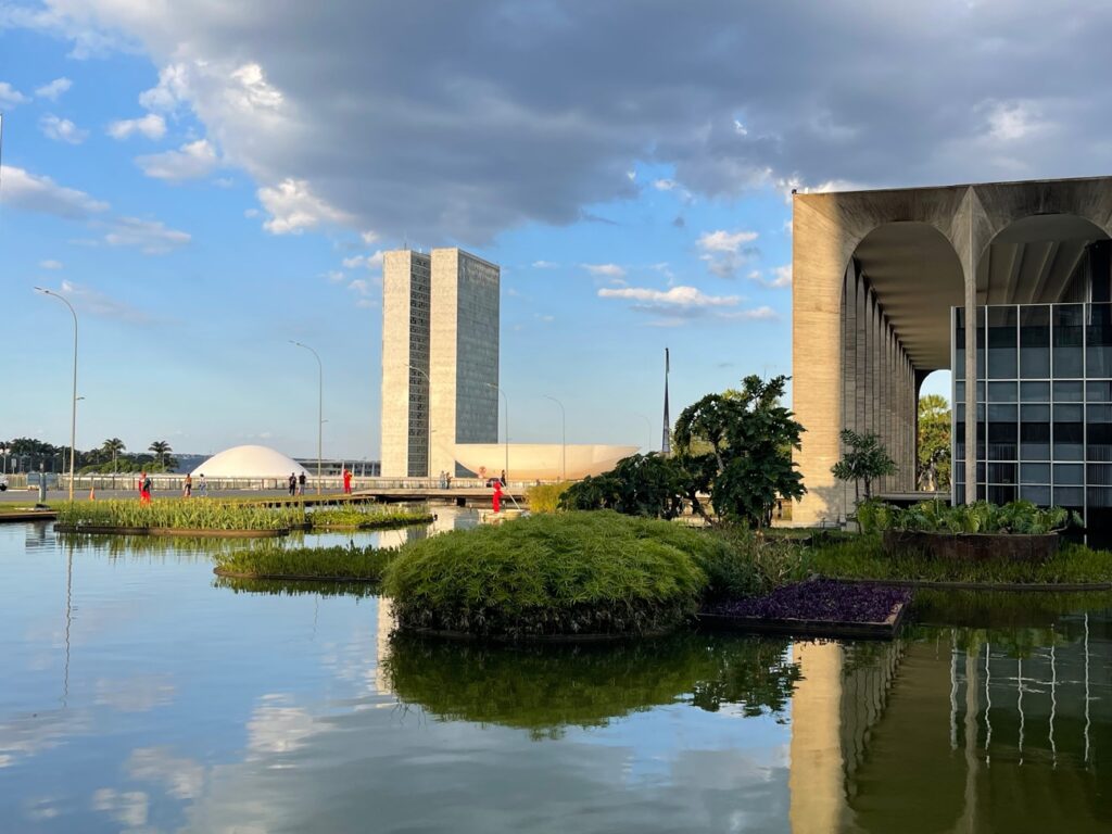 Brasilia: Belleza expuesta a la escala adecuada