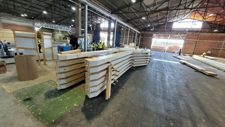 ARAUCO pone en valor la construcción en madera en el MUT (Mercado Urbano Tobalaba)