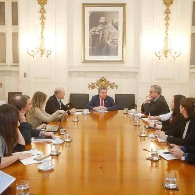 AOA participa de reunión con el Presidente del Senado, para discutir temas de vivienda y ciudad