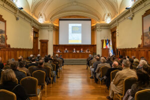 José Ramón Ugarte presentó su libro “El país de los pueblos invisibles”