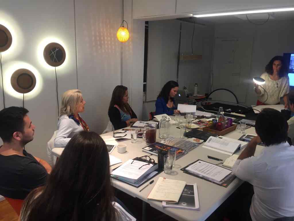 CURSO DE ILUMINACIÓN: LA LUZ A FAVOR DE LA ARQUITECTURA, EL BIENESTAR Y LA EFICIENCIA ENERGÉTICA