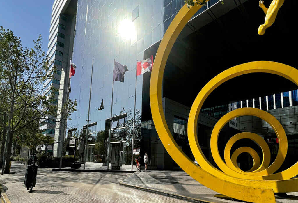 CHILE: RENOVACIÓN DE ASCENSORES EN EL WORD TRADE CENTER SANTIAGO
