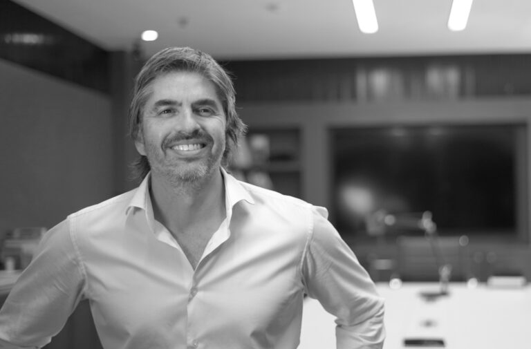 UN ESTUDIO, nuevos asociados AOA