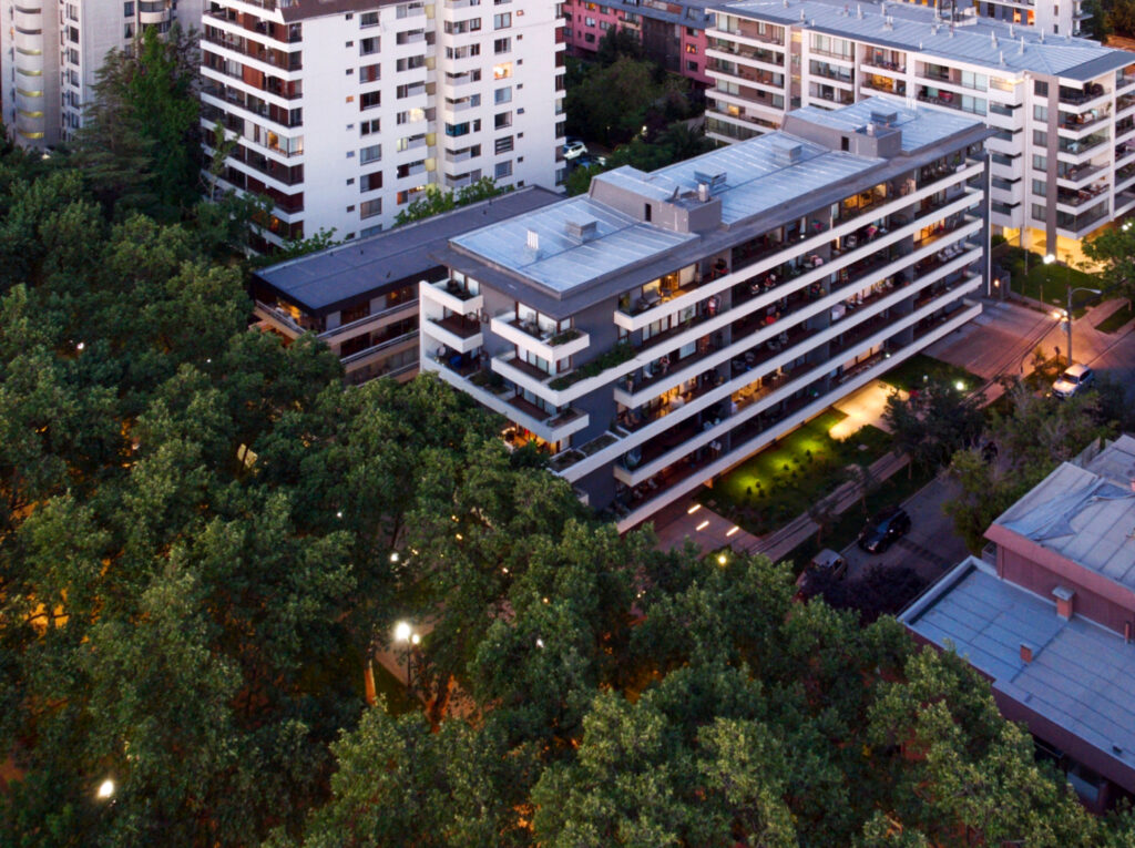 Obras de Asociados –  MVD Arquitectos