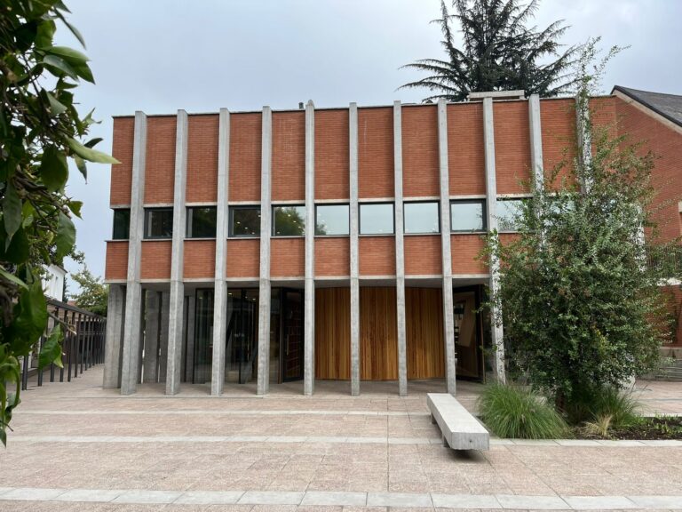 Recorrido Arquitectónico_ Colegio Tabancura