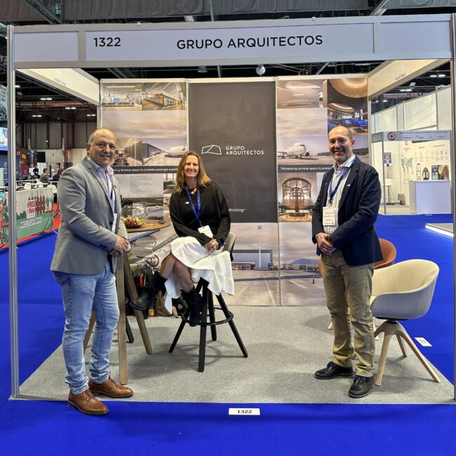 Grupo Arquitecto en Passenger terminal expo 2025