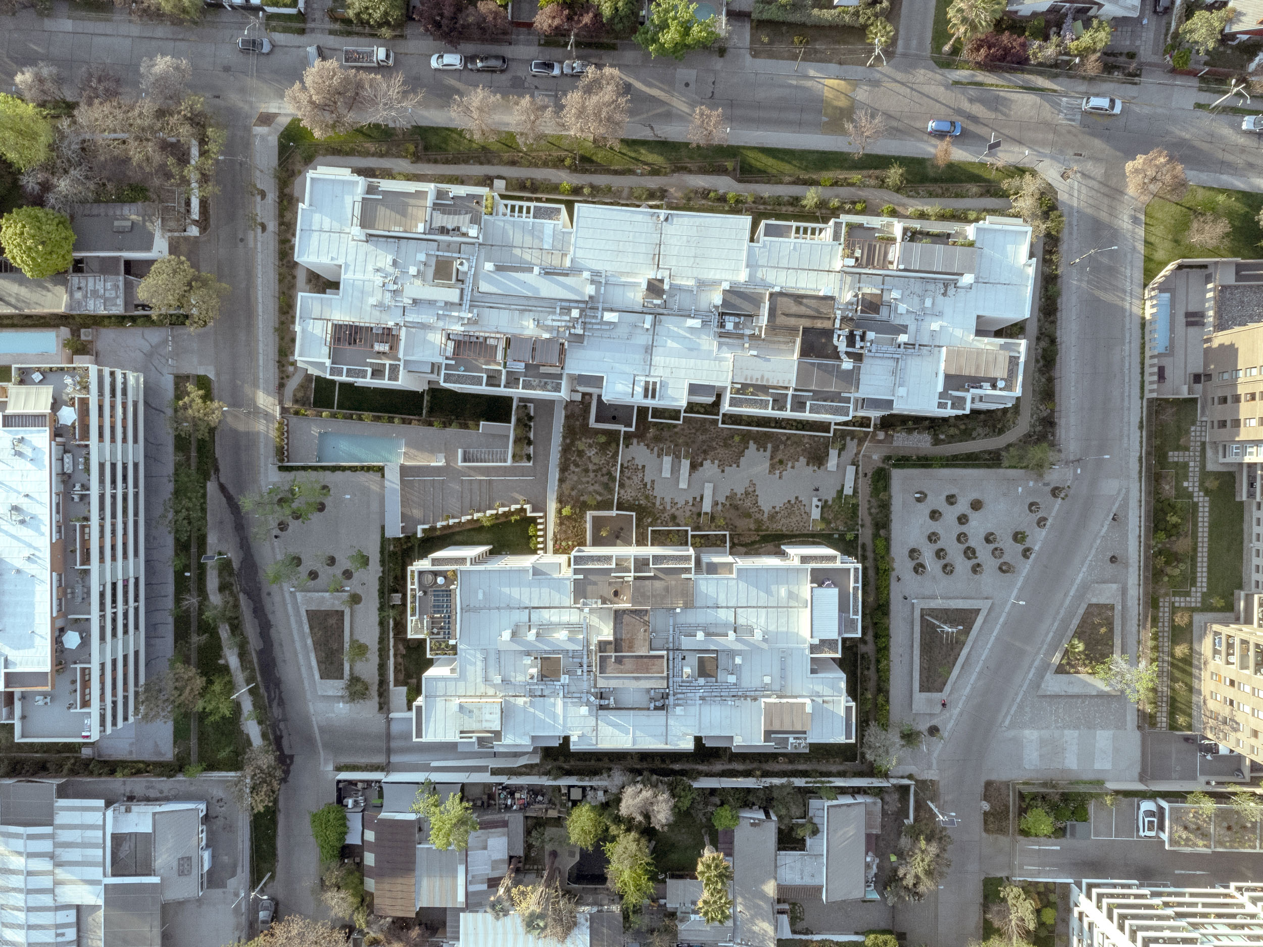 Obras de Asociados _ BADIA+SOFFIA Arquitectos