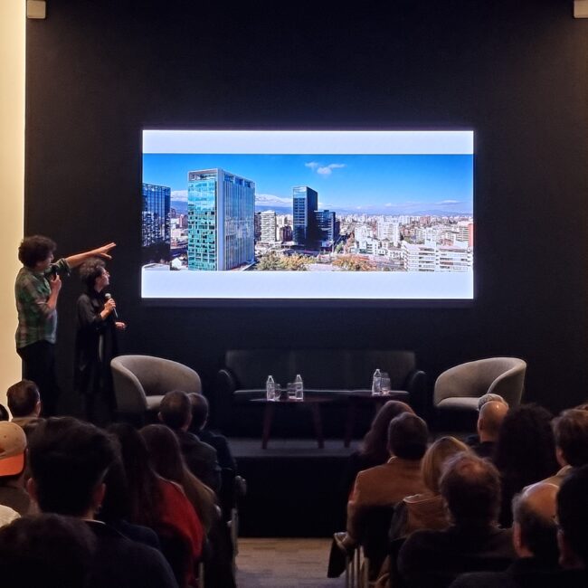 Urbana Center Apoquindo: Una nueva experiencia de ciudad
