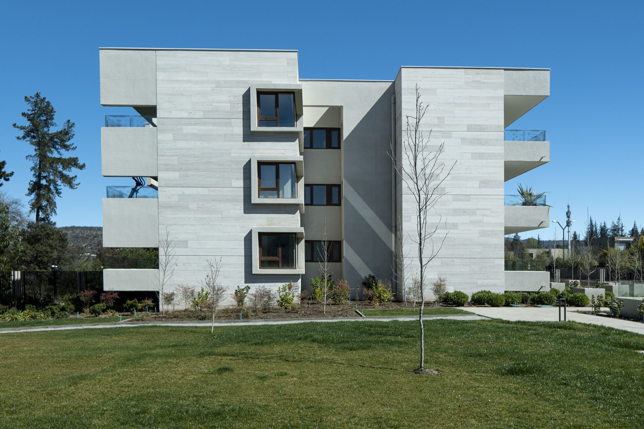 Obras de Asociados_ Robertson Arquitectos