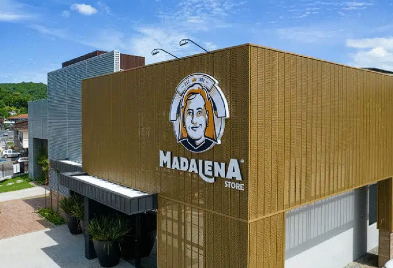 Villalba By Kingspan | Fachadas dinámicas y diseños eficientes