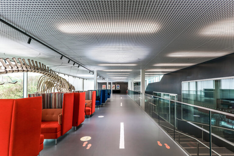 Hunter Douglas | Cielos y Fachadas Grilla