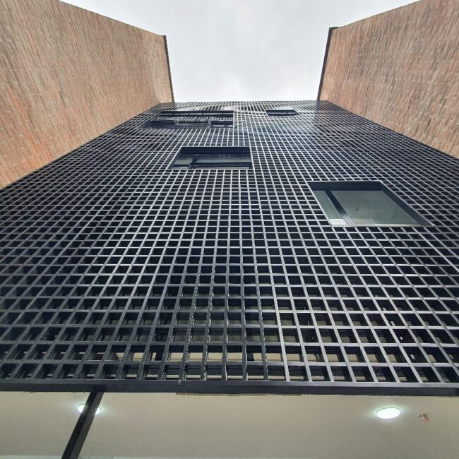 WhatsApp Image 2025-12-17 at 16.55.59 (1)